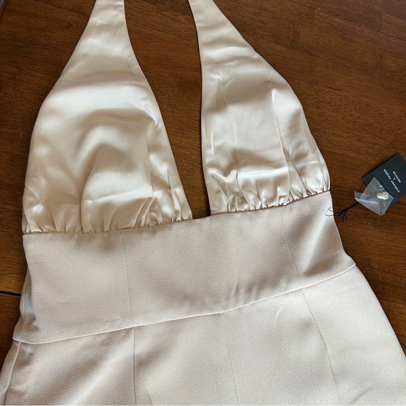 NWT Revolve X Chrissy Teigen Micah Jumpsuit  Neutral Minimalist Size Medium Sexy - Picture 8 of 15